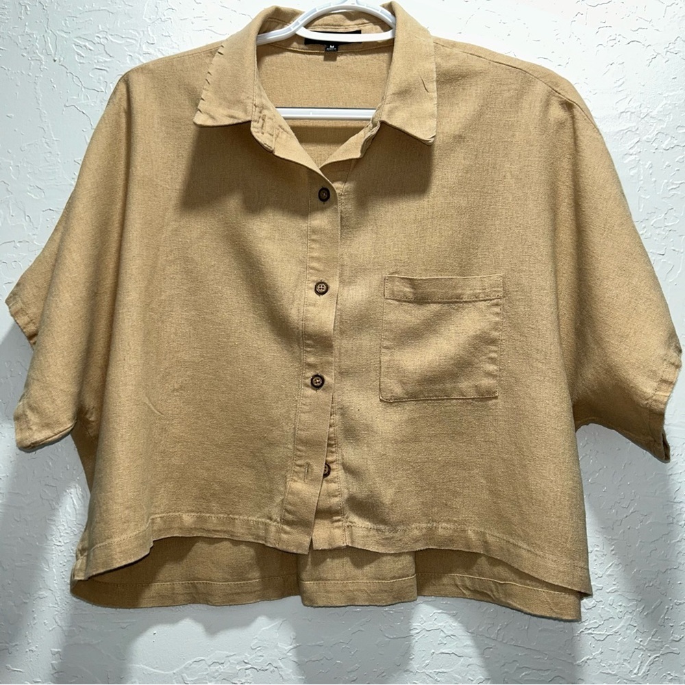 Kendall & Kylie Tan Cropped Button-Up Shirt - Picture 6 of 7